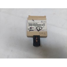 КНОПКА УПРАВЛЕНИЯ СТЕКЛОПОДЪЁМНИКОМ[55]